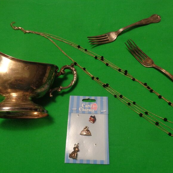 ANTIQUE SILVERPLATE CREAMER & 2 EARLY PLATED ORNATE FORKS NECKLACE CHARM… - Picture 12 of 12